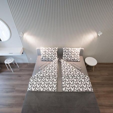 Scandinavian Apartment Elegant Leopoli Esterno foto